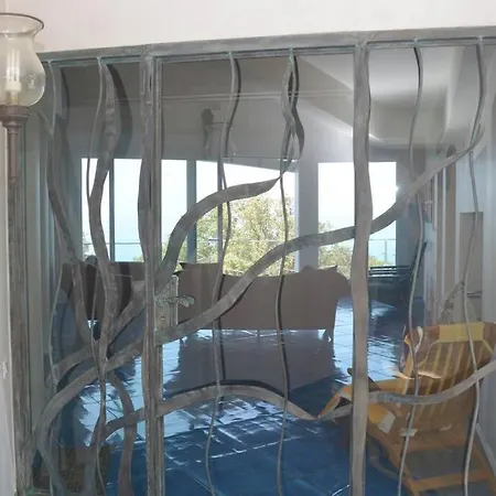 Luxury 7 Bd 5ba ' Private Access To The Sea' Villa Marina di Belvedere